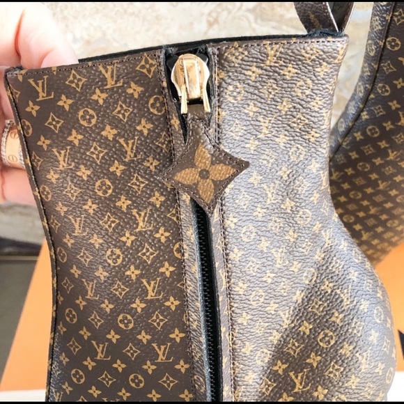 New! Louis Vuitton Silhouette Monogram Ankle Boots - Picture 7 of 9